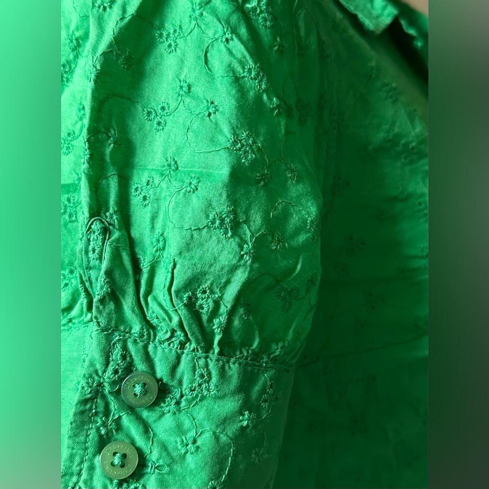 Tailored Green Short-Sleeve Button Down Shirt - Picture 3 of 5
